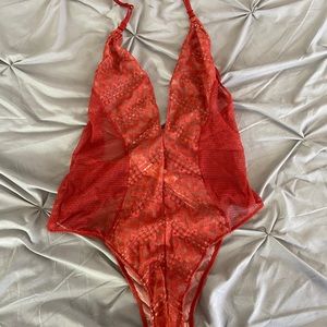 NEW VS ORANGE LACE LINGERIE - L